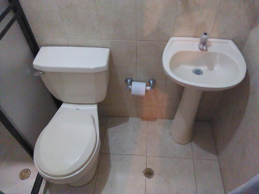 Habita Estudios Laureles Меделин Екстериор снимка
