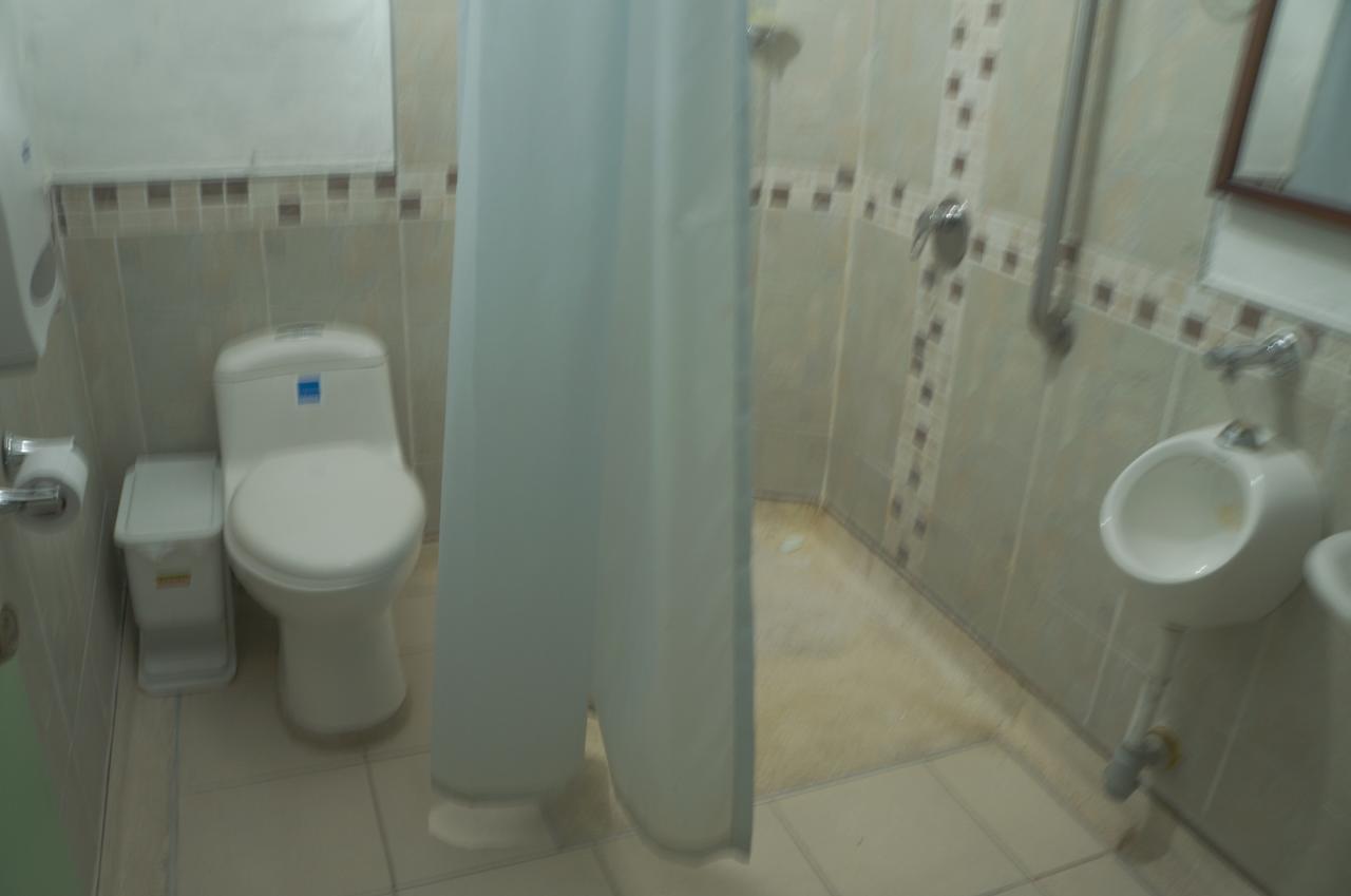Habita Estudios Laureles Меделин Екстериор снимка