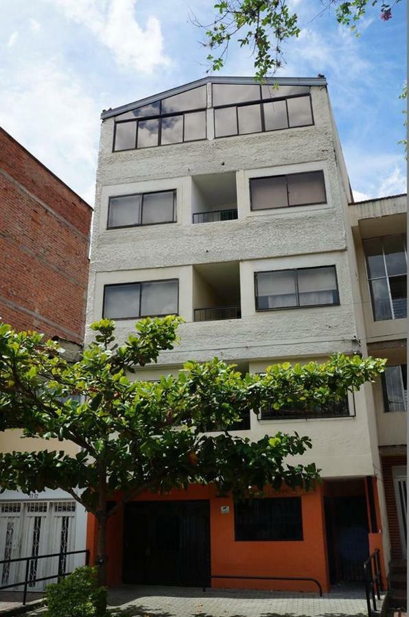 Habita Estudios Laureles Меделин Екстериор снимка