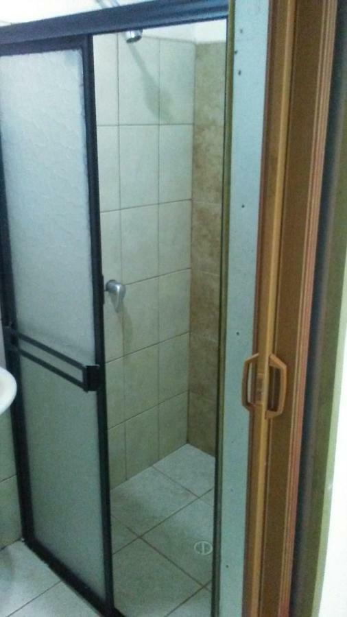 Habita Estudios Laureles Меделин Екстериор снимка
